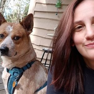 Meet your Posher, Dominique